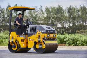 柳工6032E（雙驅(qū)單振）輕型壓路機